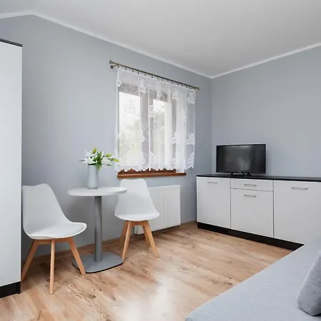 Krakowska Нехоже